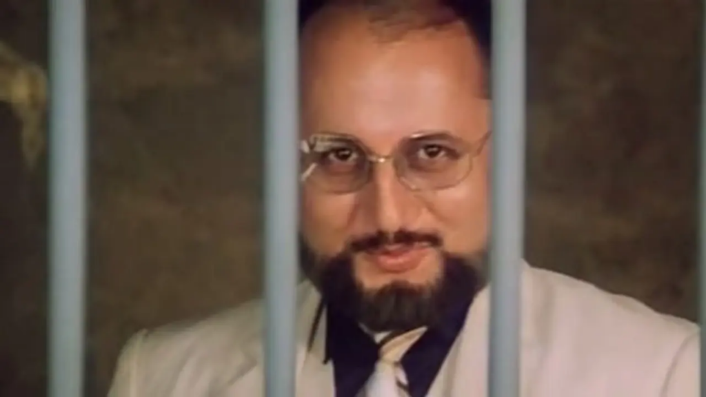 Anupam Kher (Dr. Dang)